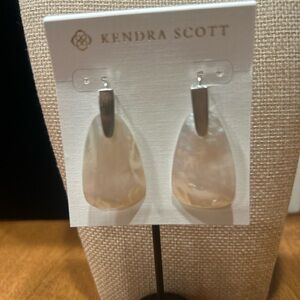 Kendra Scott Silver and Cream Earrings